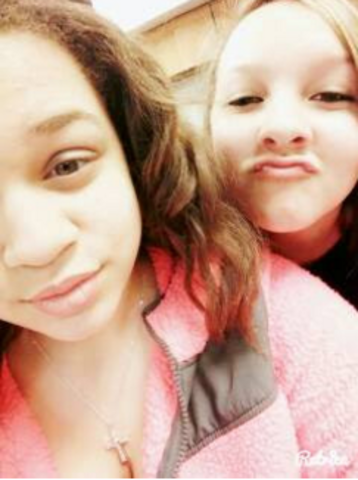 Lizzy becomes friends with Kenzie