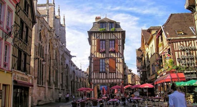 trip to Troyes