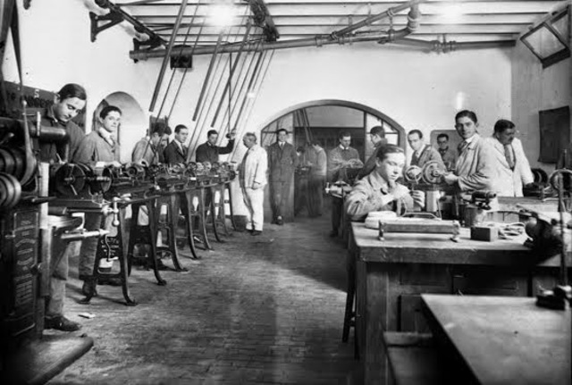 Antón Semienovich Makarenko - Contexto