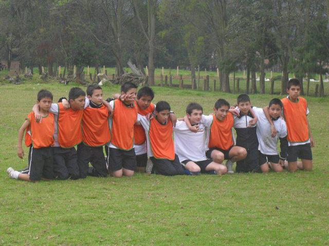 mi primer equipo de fútbol del colegio