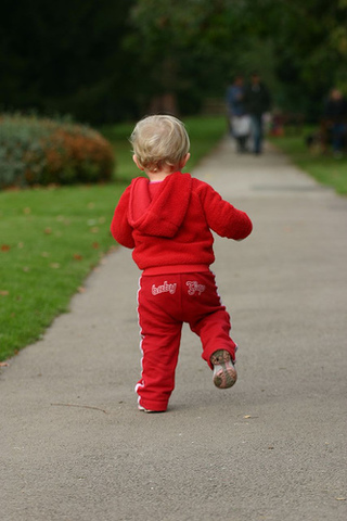 22-24 months physical development