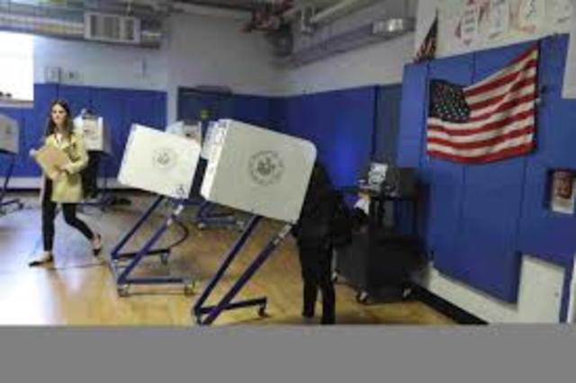 puertorriqueños acuden a las urnas