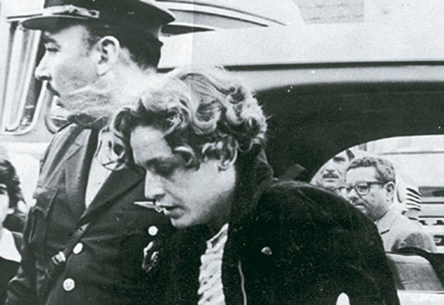 Ejecuta dos mujeres en la ruta