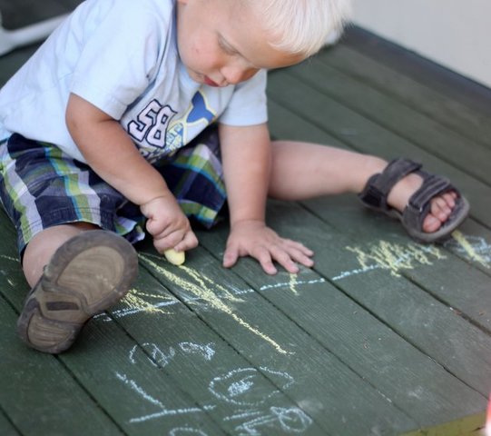 19 to 21 months / intellectual development