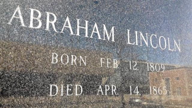 President Abe Lincoln Dies