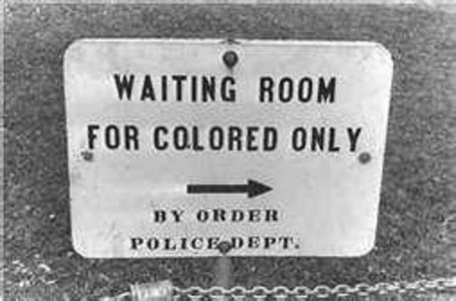 De jure v.s. De Facto segregation