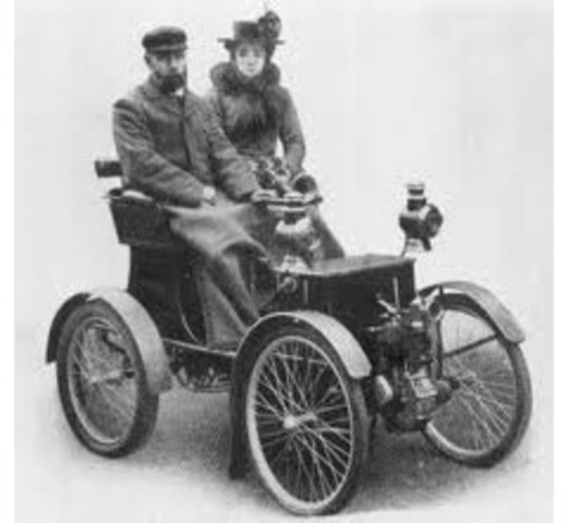 Primer motor de gasolina