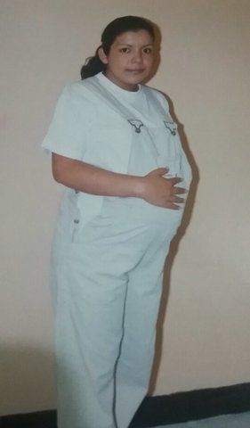 EN LA BARRIGA DE MI MAMÁ