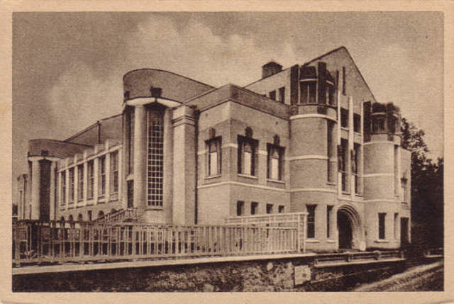 Laulu-ja mänguseltside Vanemuine ja Estonia asutamine