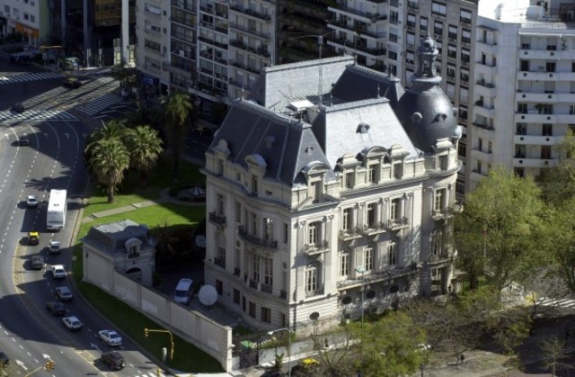 Los Restos De Voltaire