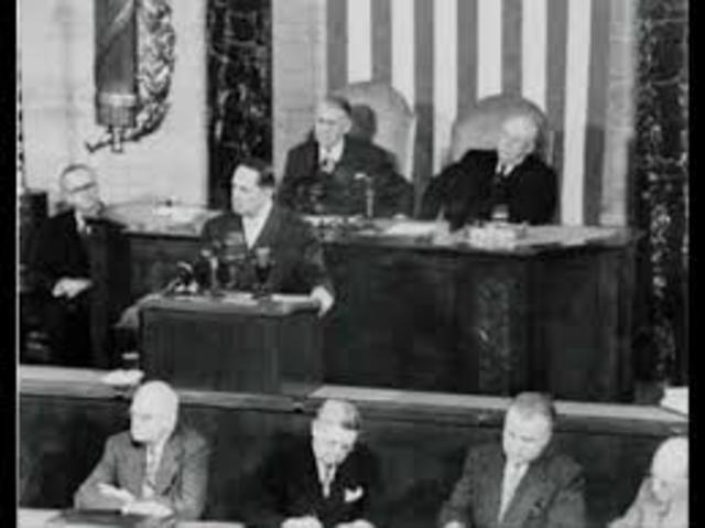 MacArthur Addresses Congress
