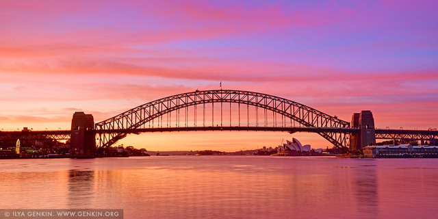 1932 Sydney Harbour Bridge completed