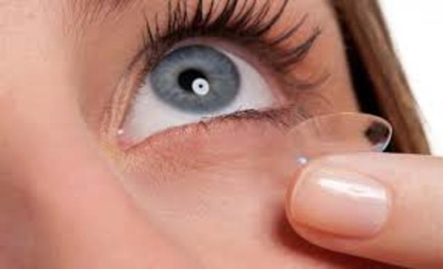 Lentes de contacto que responden a la luz