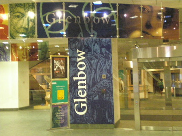 L'ouverture d'un éxposition au musée Glenbow