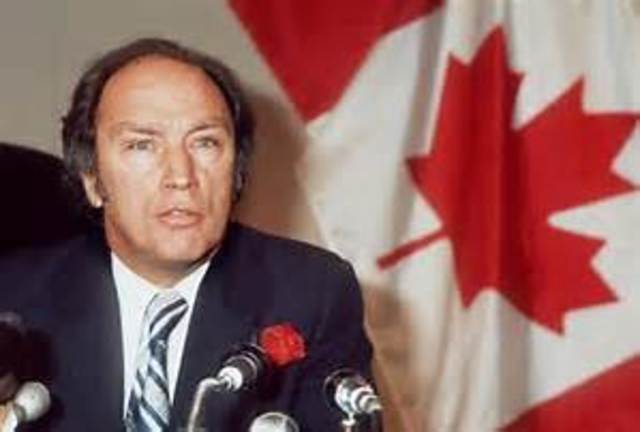 Pierre Trudeau recontre les chefs de Yukon au sujet des revendictions territoriales autochtones