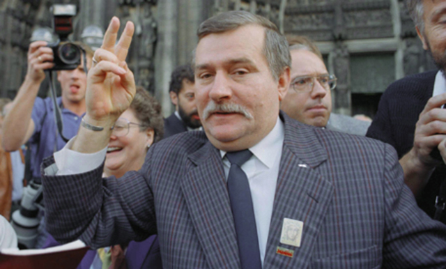 Lech Walesa elected president of Poland