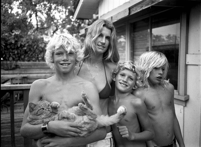 Выигрывает  NSSA Nationals Open Mini Grom среди юниоров