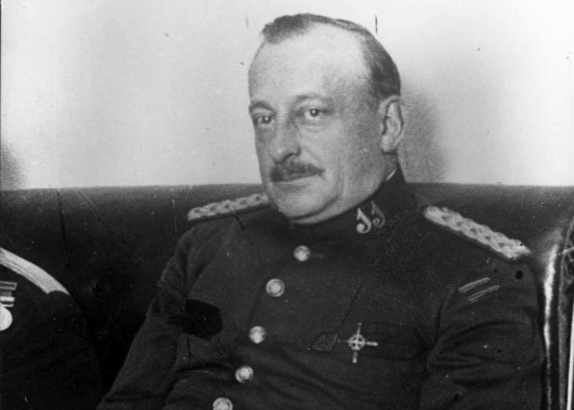 Military coup led by General Miguel Primo de Rivera.