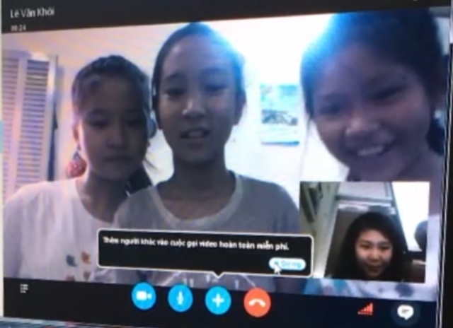 GV quản trị học sinh quản Facebook và Skype