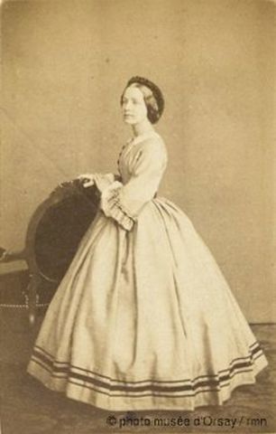 Sarny and Lucy meet Mrs. Laura.  (fiction)