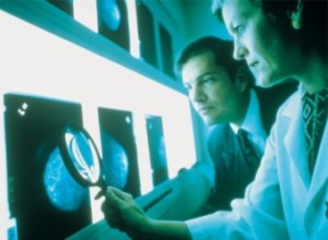 ¿QUIEN DESCUBRIÓ LOS RAYOS X ?