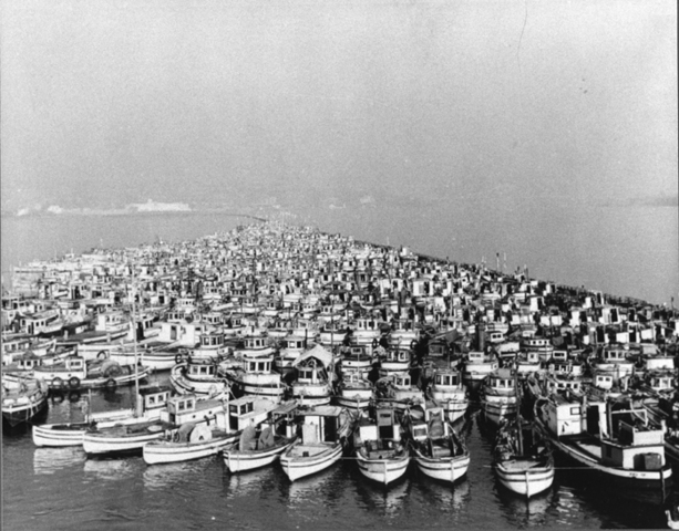 About 1,200 fishing boats owned by Japanese Canadian people are impounded. Japanese language newspapers and schools shut down.