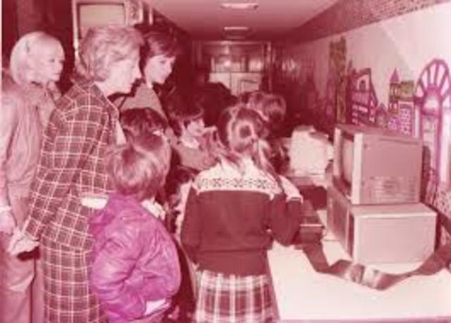 REFORMA CURRICULAR 1983-1988