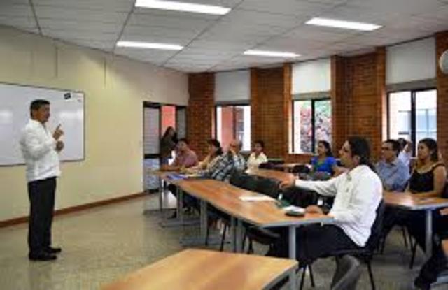 1949 IPA INICIA CLASES CON TAN SOLO 15 ALUMNOS