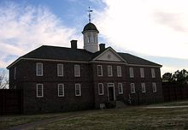 The first hospital for the mentally ill in the US opened in Williamsburg, Virginia.