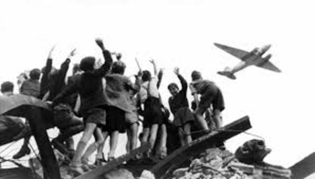 The Berlin Airlift (1948)