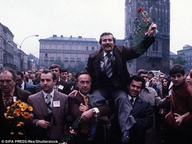 Lech Walesa elected president of Poland