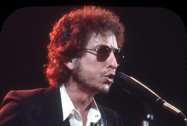 Bob Dylan el caballero de la orden de las artes y las letras