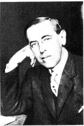 Woodrow Wilson becomes President