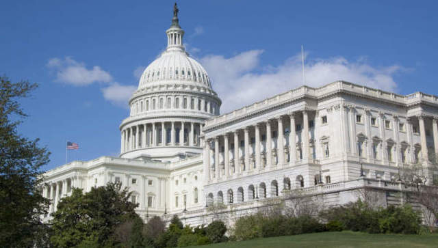 2002: CONGRESO DE EE.UU