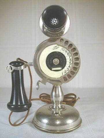 1940: NUEVAS CENTRALES TELEFONICAS