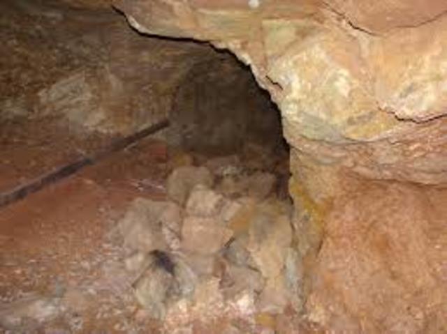 Los Almagres Mine Image