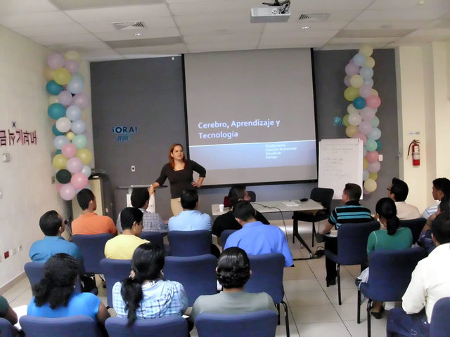 EL APORTE DE LA TECNOLOGIA EN LA DOCENCIA