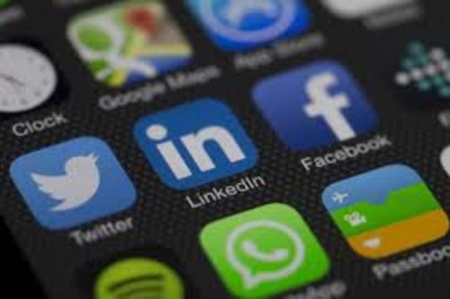 Medios sociales temporales