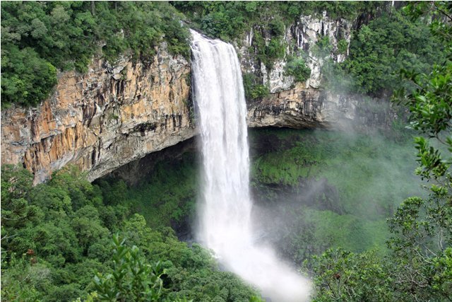CASCATA DO CARACOL