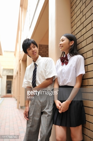 Mike falls in love with Naomi, Ben's Sister