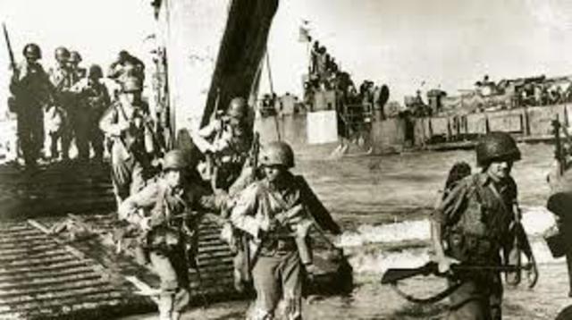 US and British troops land on Sicily