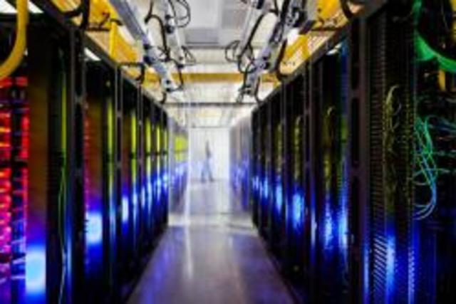 Un trabajo reciente de Harvard ha permitido el almacenaje de datos dentro del ADN , almacenaje de 700 terabytes de datos en un solo gramo de ADN. En 2012