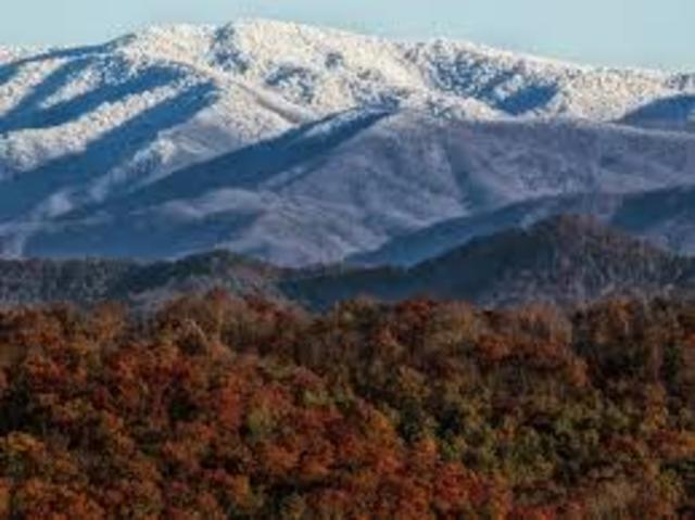 Great Smoky Mountains National Park is established