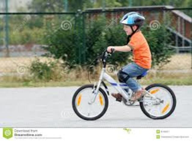 gelernt Fahrrad zu fahren