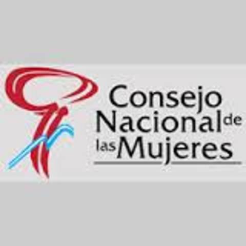 Se crea la Comisión Nacional de la Mujer.