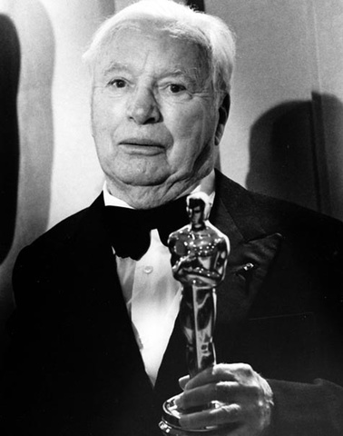 Recibe un Oscar por la totalidad de su obra.