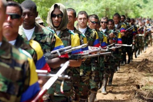 Nacen oficialmente las AUC