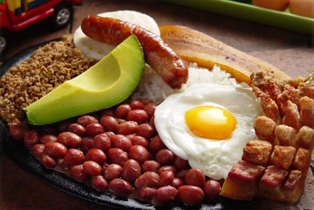 BANDEJA PAISA