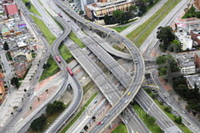 CONSTRUCCIÓN DE LAS AUTOPISTAS