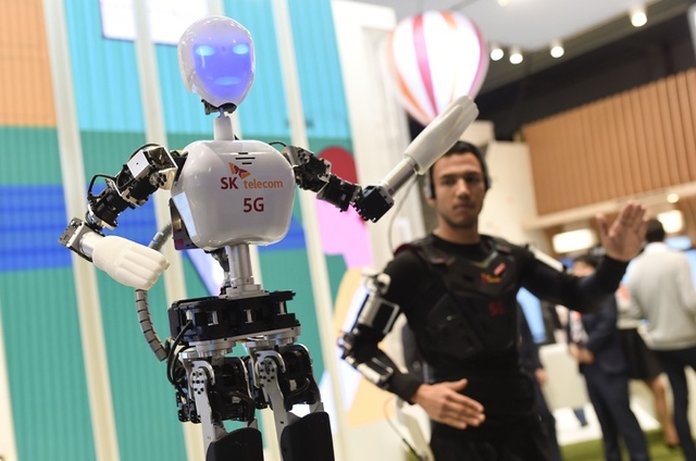 Robots más humanos se incorporan a la vida diaria